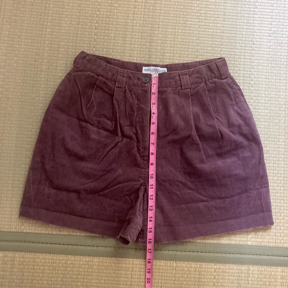 Curduroy lavander cropped shorts size L - Picture 2 of 5